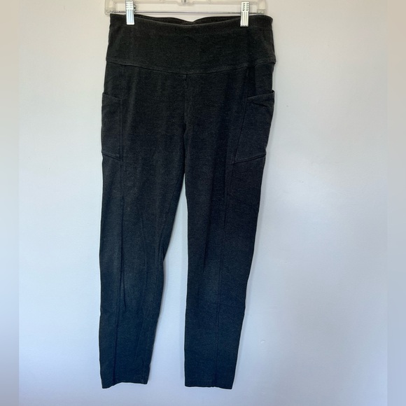 Black Leggings with Pockets - Picture 1 of 5